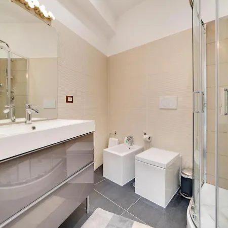 Luxury, Large Flat With Terrace On Vatican Walls