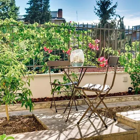 Luxury, Large Flat With Terrace On Vatican Walls 아파트