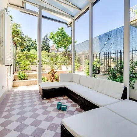 Luxury, Large Flat With Terrace On Vatican Walls *