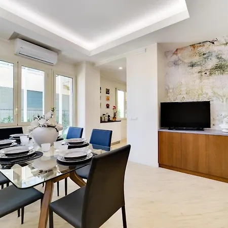 아파트 Luxury, Large Flat With Terrace On Vatican Walls *